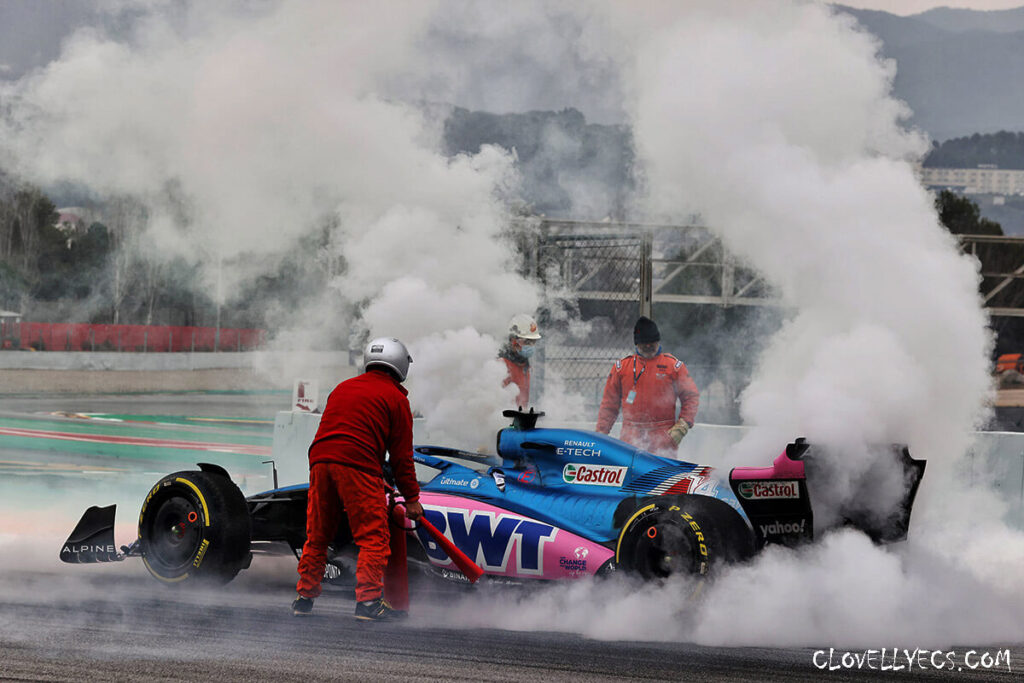 Sergio Perez ทำการทดสอบวันสุดท้าย ในบาห์เรน Sergio Perez ของ Red Bull ทำเวลาได้เร็วที่สุดในการทดสอบ Formula 1